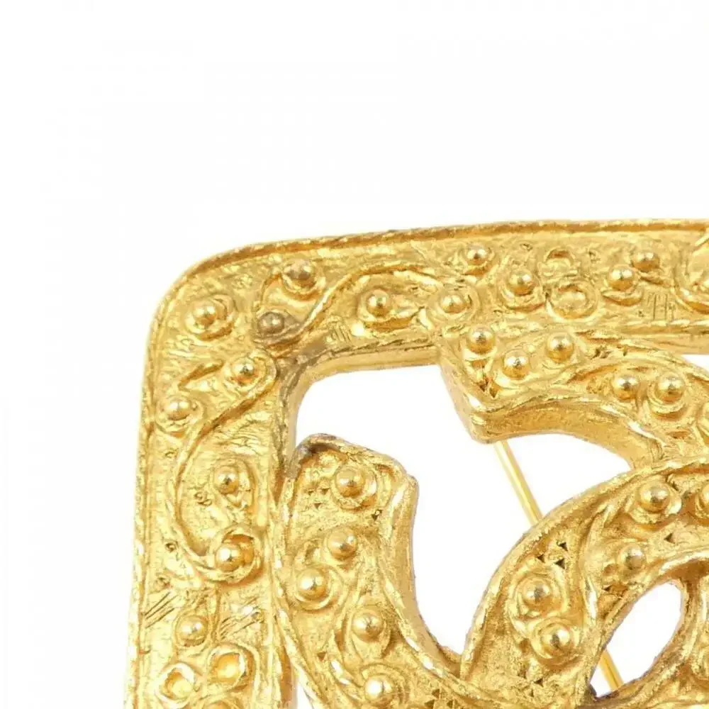 CHANEL Gold Brooch